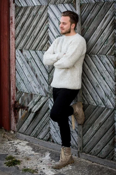 Herresweater i dobbelt perlestrik